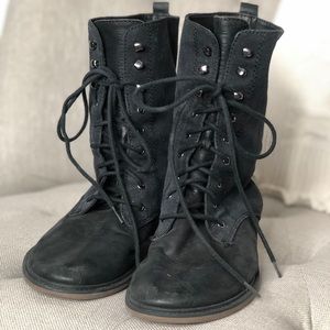 Cute Combat Boots !